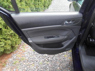 Peugeot 308 1,6  NAVI,KAMERA.FULL LED - náhled 22