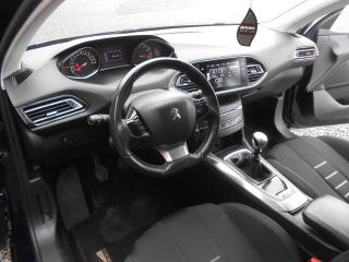 Peugeot 308 1,6  NAVI,KAMERA.FULL LED - náhled 26