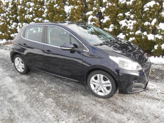 Peugeot 208 NAVIGACE,CHROM, LED!!