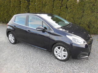 Peugeot 208 NAVIGACE,CHROM, LED!!!