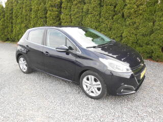 Peugeot 208 NAVIGACE,CHROM,LED!!