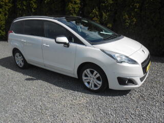 Peugeot 5008 88KW,NAVI,PANORAMA, AUTOMAT!