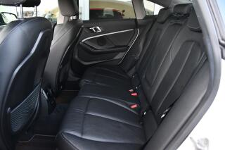 BMW Řada 2 218d LED HUD CARPLAY 1M ČR - náhled 19