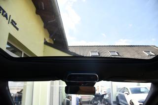 Mercedes-Benz Třídy E 200 4M ZÁRUKA HUD 1M ČR - náhled 29