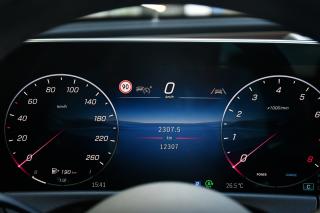 Mercedes-Benz Třídy E 200 4M ZÁRUKA HUD 1M ČR - náhled 33