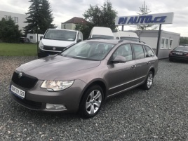 koda Superb 2.0 TDI 103 KW,NAVI,XENON,R..