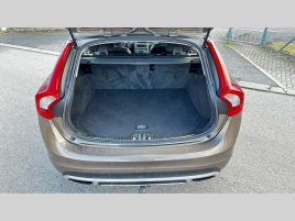 Volvo V60 (2016) D4 CROSSCOUNTRY 140KW AUTOMAT - náhled 10