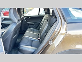 Volvo V60 (2016) D4 CROSSCOUNTRY 140KW AUTOMAT - náhled 11