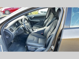 Volvo V60 (2016) D4 CROSSCOUNTRY 140KW AUTOMAT - náhled 12