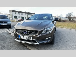 Volvo V60 (2016) D4 CROSSCOUNTRY 140KW AUTOMAT - náhled 2