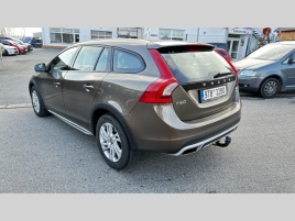 Volvo V60 (2016) D4 CROSSCOUNTRY 140KW AUTOMAT - náhled 8