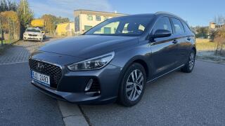 Hyundai i30 1.6 CRDI 81KW 144 TISKM V�BAVA