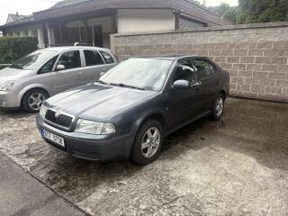 �koda Octavia 1.6 75 kW, bezin + lpg