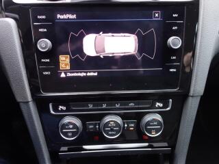 Volvo V90 (2017) 2.0D4 140kW INSCRIPTION -1.MAJ - náhled 15