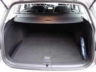 Volvo V90 (2017) 2.0D4 140kW INSCRIPTION -1.MAJ - náhled 30