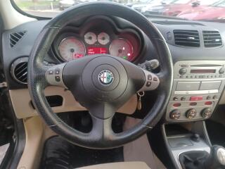 Alfa Romeo 147 1.6i 77kW - náhled 15