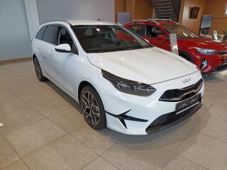Kia Ceed 1.5 T-GDi 7DCT TOP + BUS