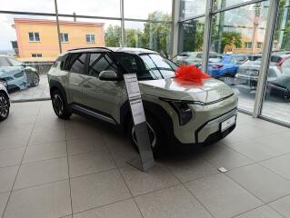 Kia EV3 4x2 EARTH 150 Kw