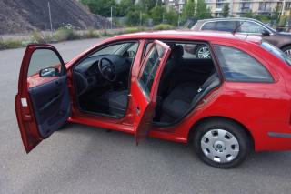Škoda Fabia 1,4 i 50kW - náhled 15