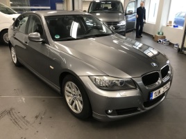 BMW 318i 105kW Bi-xenony