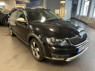 �koda Octavia 2.0TDi SCOUT 4x4 DSG Bixe NAVI