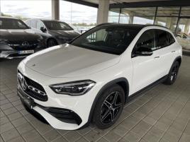 Mercedes-Benz GLA 200 d 4Matic REZERVACE