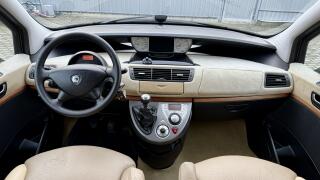 Lancia Phedra (2008) 2.0JTD*100kW*EXECUTIVE*7MÍST* - náhled 16