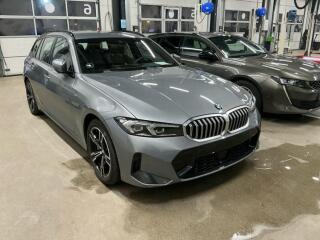 BMW 330i xDrive Touring