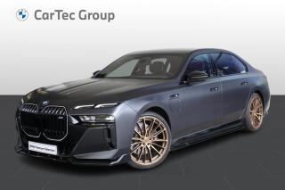 BMW M760e xDrive Sedan