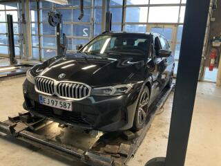 BMW 330i xDrive Touring