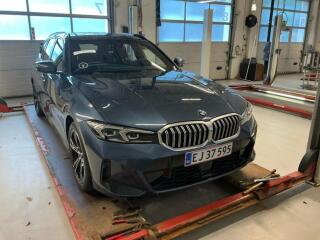 BMW 330i xDrive Touring