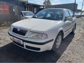 koda Octavia 1.6 MPi  Klima,Centrl,NovSTK