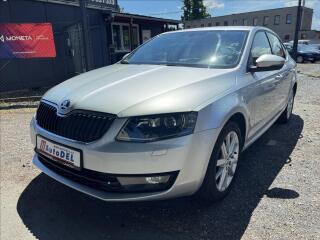 �koda Octavia 1.4 TSi 103 kw Elegance  Xenon