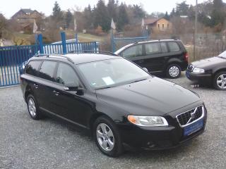 Volvo V70 2.0 16V Momentum, kola nav�c