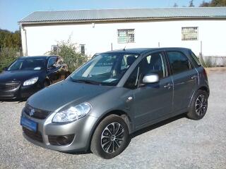 Suzuki SX4 1.5i , kola nav�c