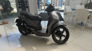 Peugeot Tweet 125i 