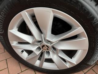 Škoda Karoq (2020) 1.5TSi DSG LED ACC Navi Kamera - náhled 47