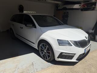 �koda Octavia RS-4X4-AUTOMAT-SERVIS-TOP-�R