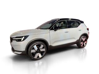 Volvo XC40  NEW PLUS LOUNGE PAKET MY27