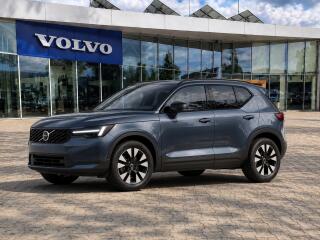 Volvo XC40 B3 PLUS DARK 