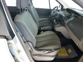 Renault Scénic (2003) 1,6 16V-83KW**DIGI**ALU**TAŽNÉ - náhled 18