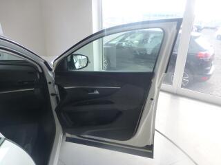 Peugeot 5008 (2020) 1,5HDI*96KW*7MÍS**Záruka 36měs - náhled 18