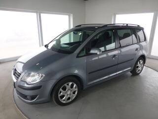 Volkswagen Touran 1.9TDI*VYH�.SEDADLA***NAVIGACE
