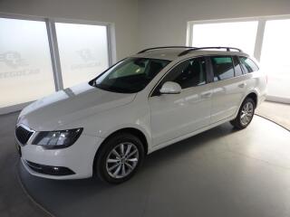 �koda Superb 2.0TDI*NAV*PARK S*VYH�.S*XENON