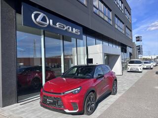 Lexus LBX 1.5   Emotion Tech