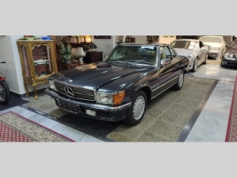 Mercedes-Benz SL R107 560