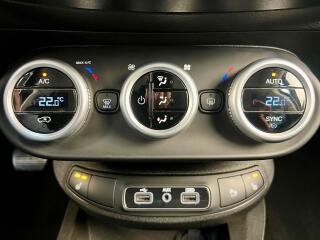 Fiat 500X 150 A/T CITY CROSS, KAMERA LED - náhled 18