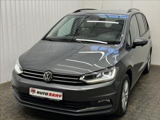 Volkswagen Touran 2.0TDI DSG ACC NAVI FullLED