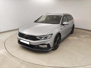 Volkswagen Passat R-LINE BLACK 147KW 4M R19 LED