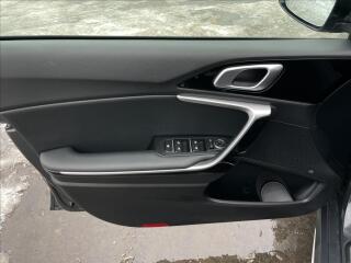 Kia ProCeed 1,5 T-GDI GT Line Plus - náhled 14